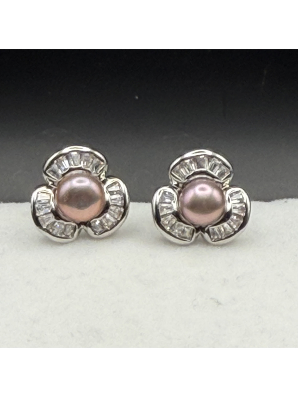 Candy+Clover Freshwater Pearl and Crystal Flower S925 Silver Stud Earrings